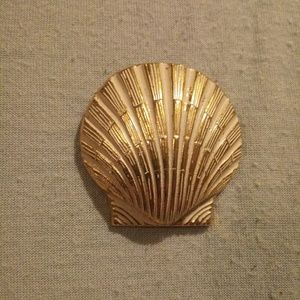 Seashell broach